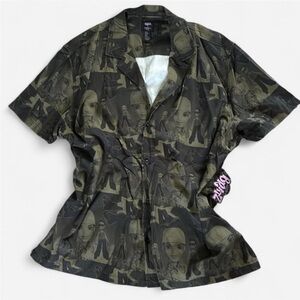 Men’s Graphic Button-Down Shirt